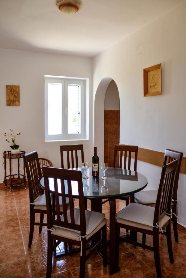 Apartment Nikola Kotor Eksteriør billede
